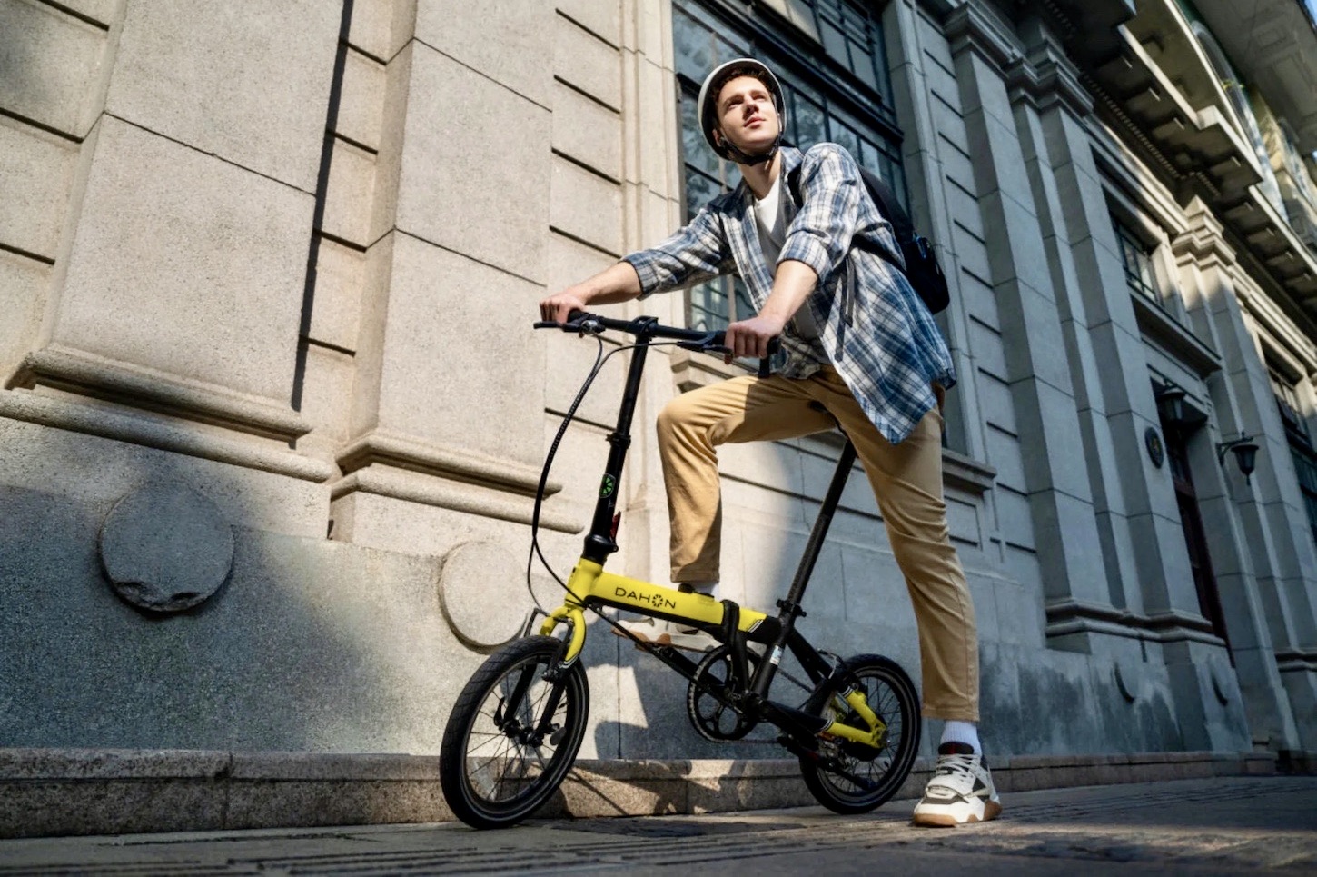 DAHON’s New K-Feather Bridges the Gap Between Folding bikes and Electric Mobility