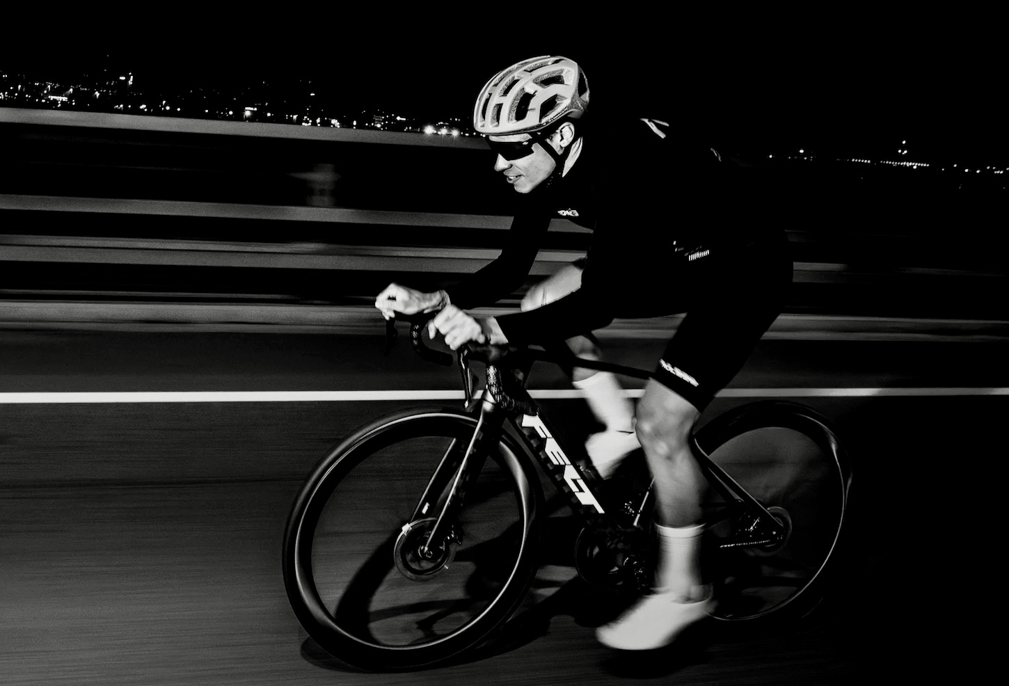 Felt Lifts the Curtains on New NEXAR Road Bike